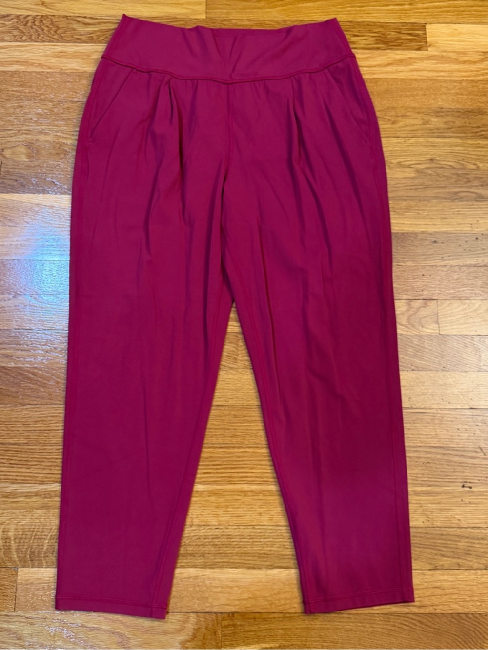 Athleta Elation Pant in Coffeeberry (Red) - Size Large Pockets